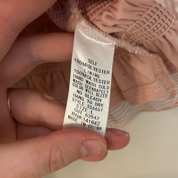 Elegant Pink Striped Smocked Blouse - Picture 4 of 4